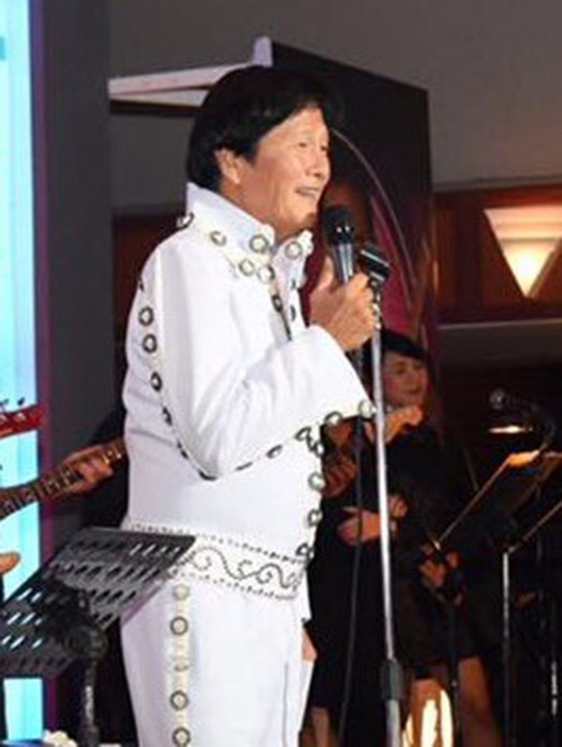 มนตรี ธีระโกเมน 