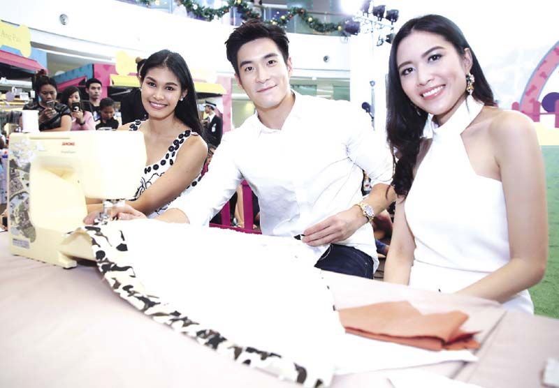 ร่วม DIY ผ้าพันคอให้น้องหมา