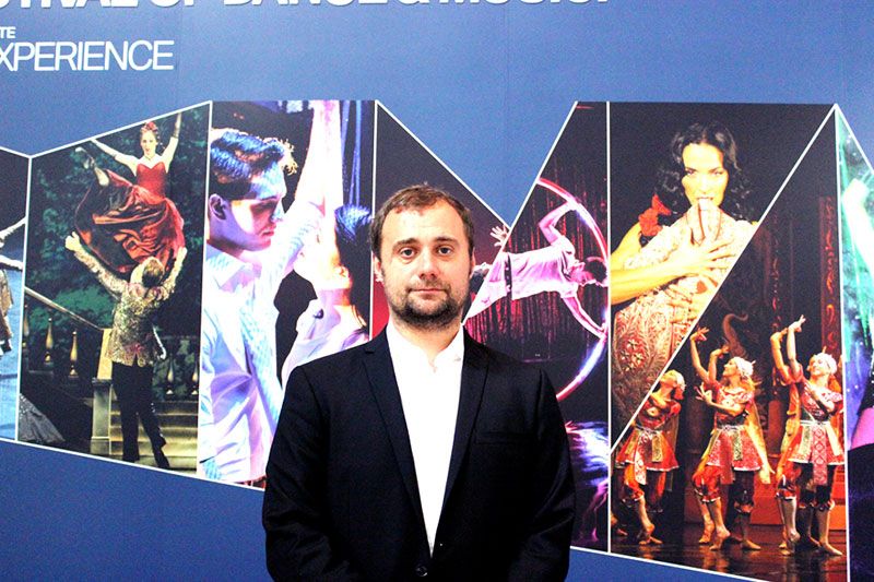 มร.เวียเชสลาฟ ซาโมดูรอฟ