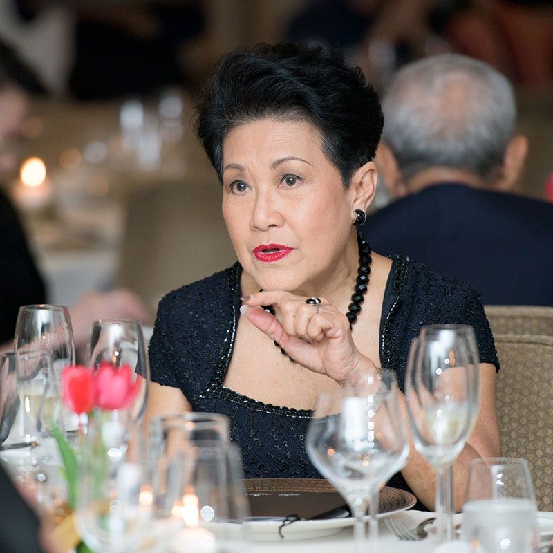 ท่านผู้หญิงวราพร ปราโมชฯ