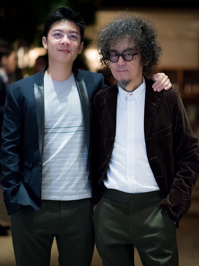 เพชร โอสถานุเคราะห์ และลูกชาย