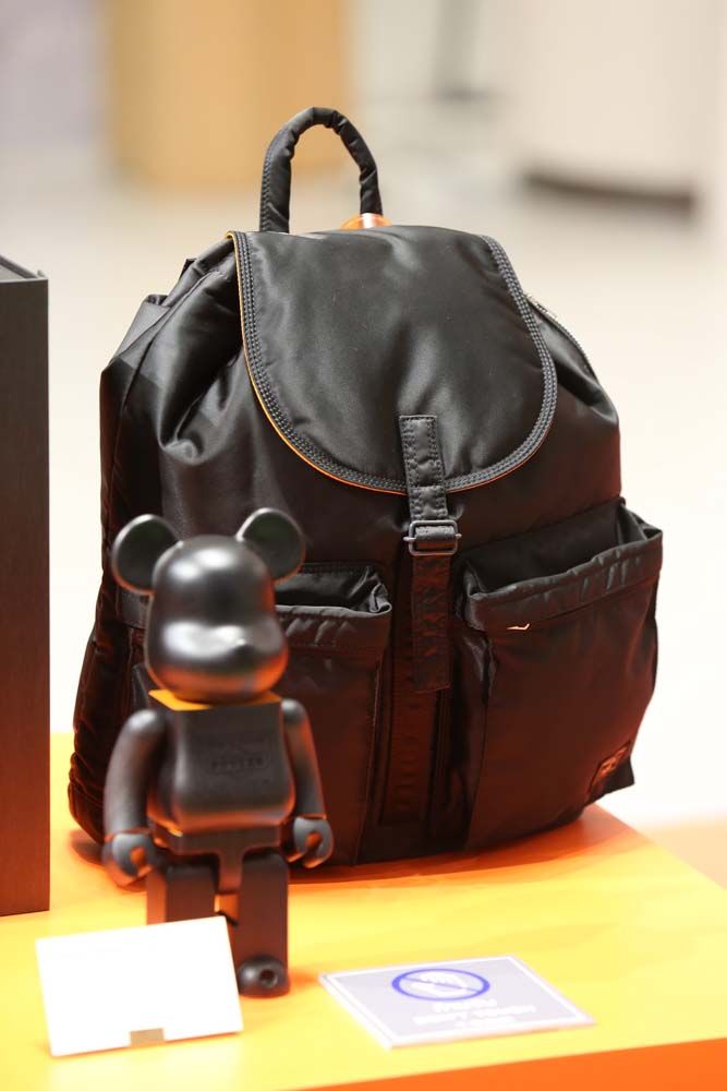 ตุ๊กตาแบร์บริคคอลเลคชั่นพิเศษ Karimoku Be@rbrick x PORTER