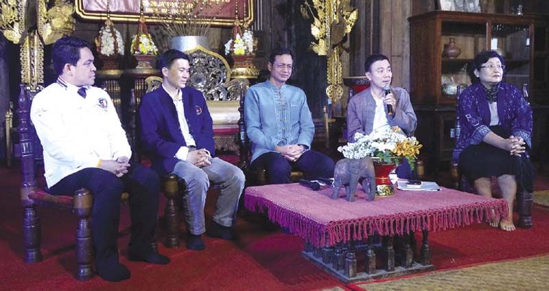 พงษ์ภาณุ เศวตรุนทร์ปลัดกระทรวงการท่องเที่ยวและกีฬา  และปวิณ ชำนิประศาสน์ผู้ว่าฯ จ.เชียงใหม่ ร่วมเป็นประธานในการแถลงข่าวการจัดการประชุม ATF 2018  ร่วมด้วย ดร.วไลลักษณ์ น้อยพยัคฆ์ผอ.ภูมิภาคอาเซียนเอเชียใต้ และแปซิฟิกใต้ททท., ทัศนัย บูรณุปกรณ์ นายกเทศมนตรีนครเชียงใหม่  และ เชฟชุมพล แจ้งไพร อุปนายกสมาคมเชฟแห่งประเทศไทย ผู้ริเริ่มโครงการ “เชฟชุมพลสร้างเชฟชุมชน” 