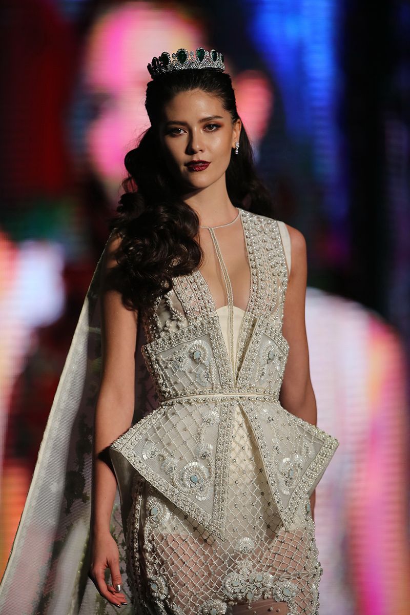 แฟชั่นโชว์ จากแบรนด์ “เทกซ์ ซาเวริโอ้”