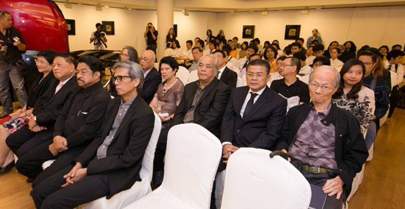 ศิลปินแห่งชาติ ผู้บริหารหอศิลป์ และแขกผู้มีเกียรติ ร่วมงาน