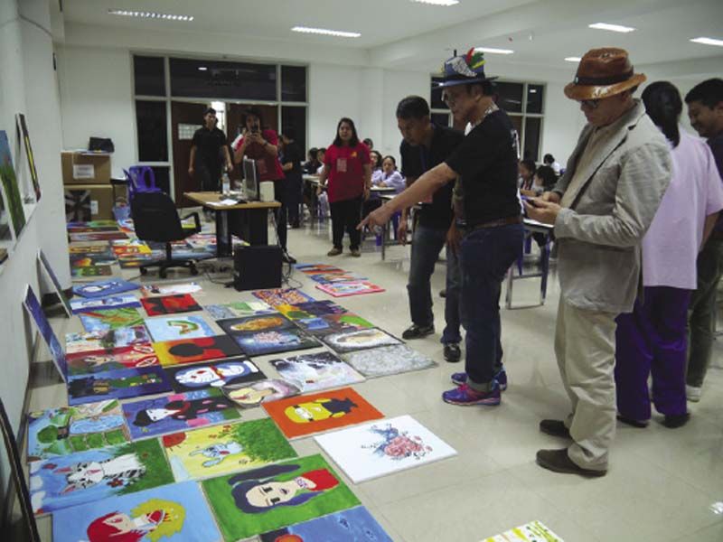 คัดเลือกผลงานฐาน-จิตรกรรม

