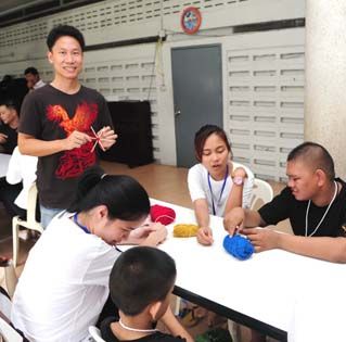 ฉัตรชัย อภิบาลพูนผล เจ้าของบริษัท กล่องดินสอ จำกัด