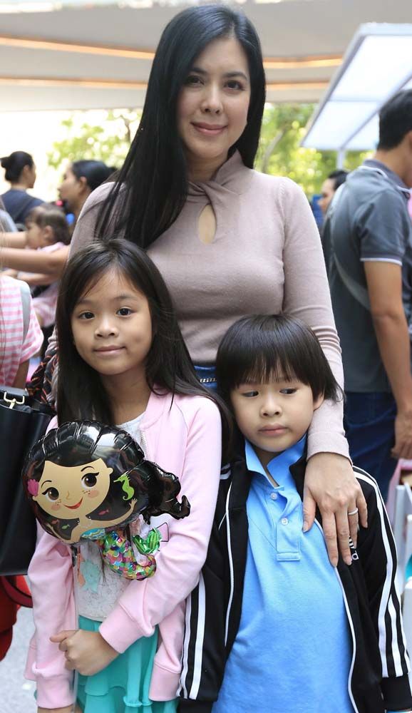 แบม-จณิสตา จรูญสมิทธิ์ และลูกๆ เวนิส-วิ้นซ์