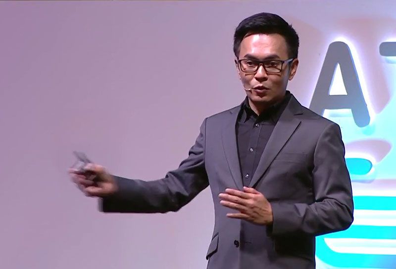 ผศ.ดร.นายแพทย์อธิป นิลแก้ว

