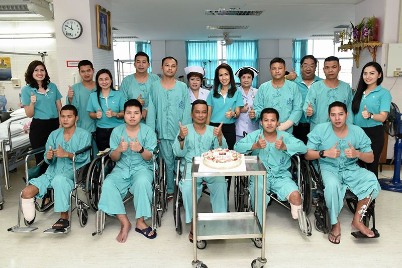 ให้กำลังใจ พี่ๆทหารโรงพยาบาลพระมงกุฎเกล้า