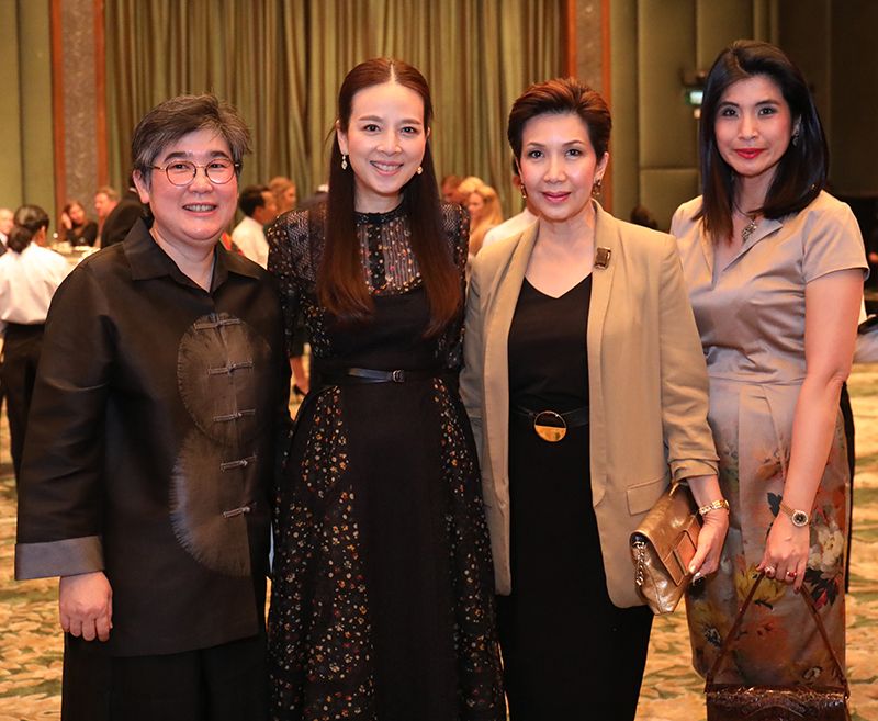 ปริม จิตจรุงพร, นวลพรรณ ล่ำซำ และ เพชรพริ้ง สารสิน 