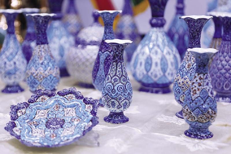 สินค้าจากสถานทูตต่างๆที่นามาจำหน่ายภายในงานออกร้านภริยาทูตครั้งที่ 51 ประจาปี 2561 