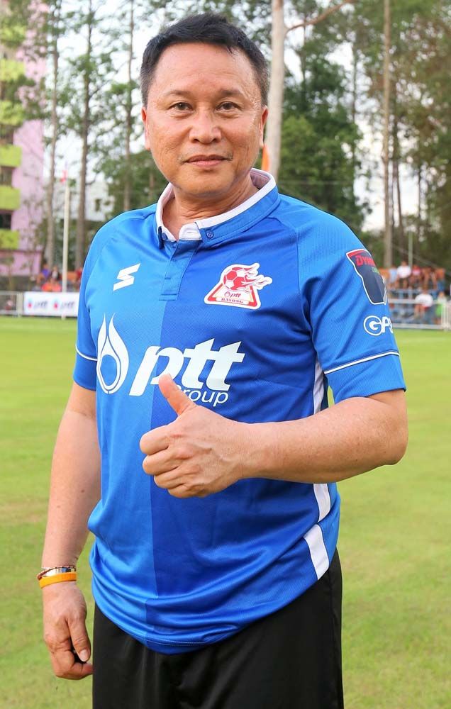 เดชา บุญวรรณ์ ตัวแทน ผู้บริหาร กลุ่ม ปตท. จ.ระยอง