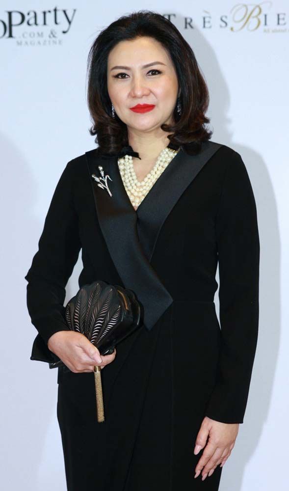 กรองกาญจน์ ชมะนันทน์