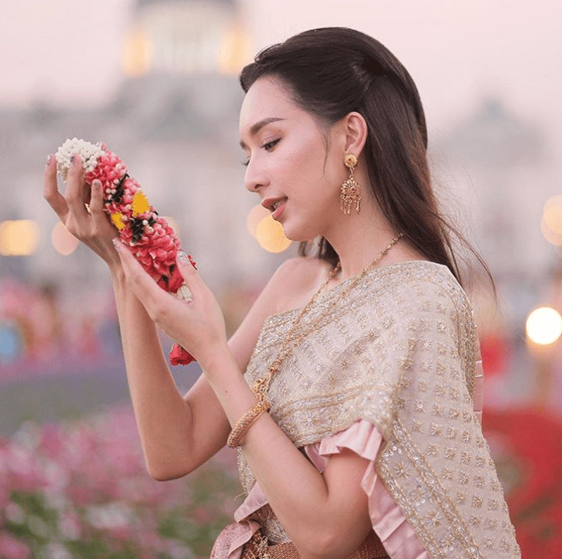 มิน พีชญา