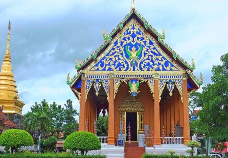 วัดพระธาตุช้างค้ำวรวิหาร