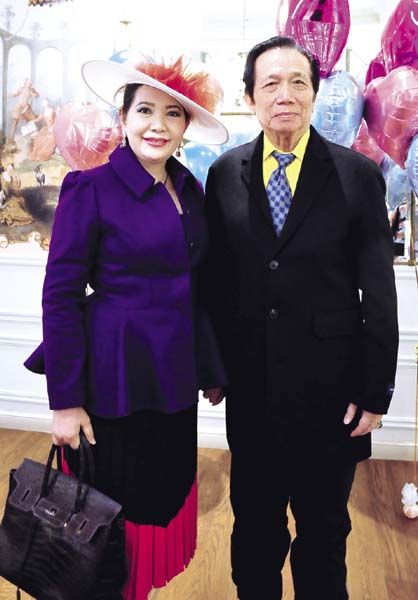 ม.ล.ปุญยนุช เกษมสันต์ -สุรัศมิ์พรรณ  ดุลยจินดาควงคู่ฉลองวันเกิดพร้อมกัน