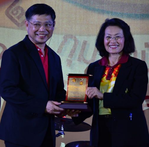 ขจิต ชัชวานิชย์ ผอ.สำนักยุทธศาสตร์และประเมินผล กทม.ศิษย์เก่าดีเด่น ประจำปี 2560