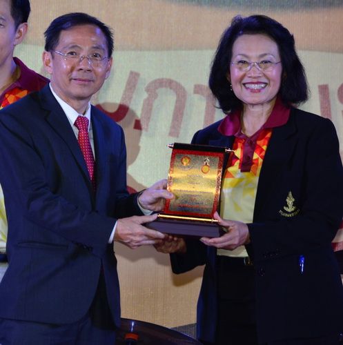 ศ.ดร.ประภัสสร์ เทพชาตรี ผอ.ศูนย์อาเซียนศึกษา มธ.