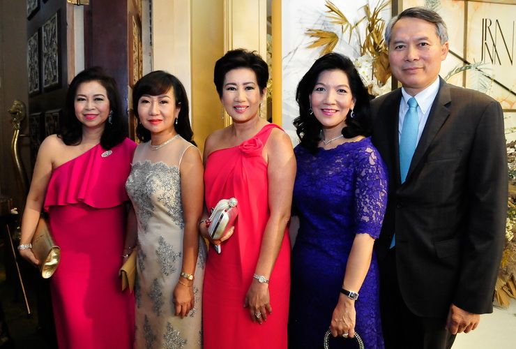 อารยา จิตตโรภาส, จุฑาทิพย์ ไกรฤกษ์, ดารณี-ชัชวิน
เจริญรัชต์ภาคย์