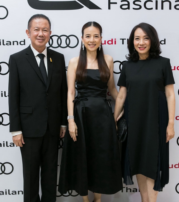 สนั่น อังอุบลกุล และ ยุวดี จิราธิวัฒน์ ร่วมงาน