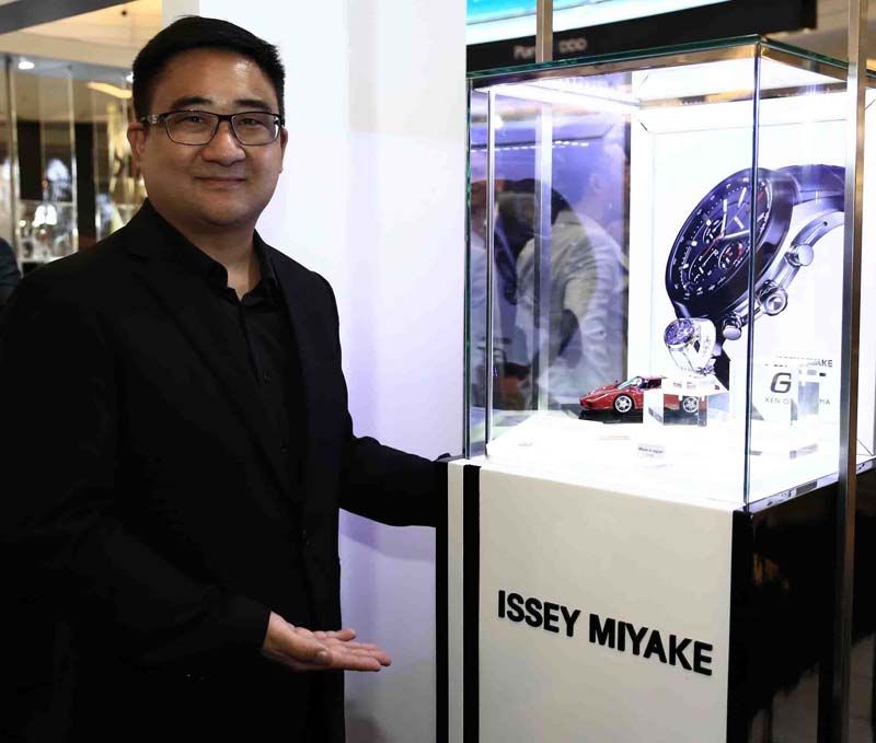 ธีระ บุนนาค Guru รถสปอร์ตหรู