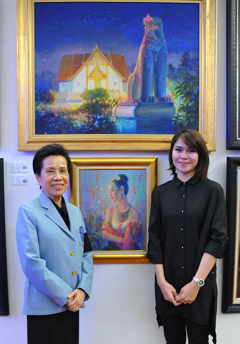 คุณหญิงวรรณา สิริวัฒนภักดี จองผลงานของ “สิริรันต์ฎา น้อยวิชัย” ผลงานที่มีชื่อ “วัดภูมินทร์”