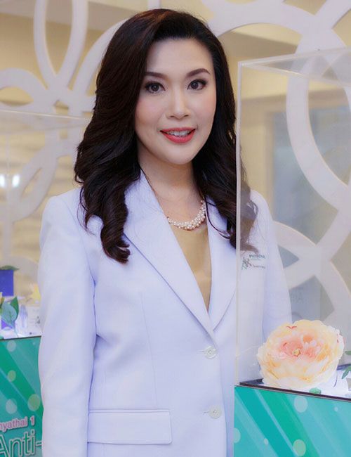 พญ. ธิศรา วีรสมัย