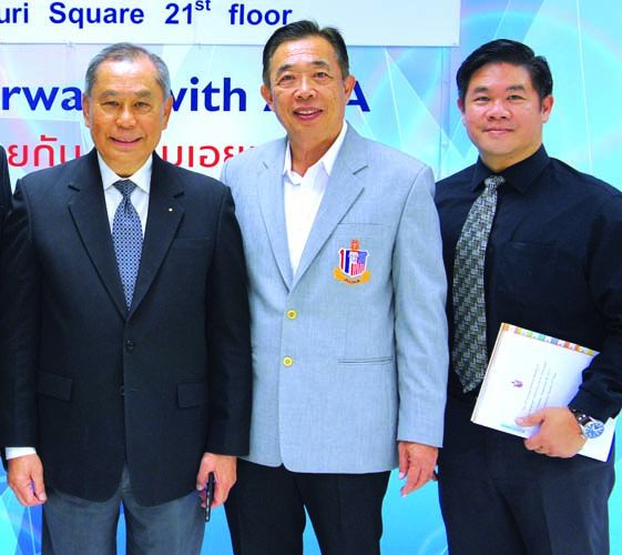 ประกอบ มุกุระ, พีระ กาญจนภพ, ศรีล สุขุม