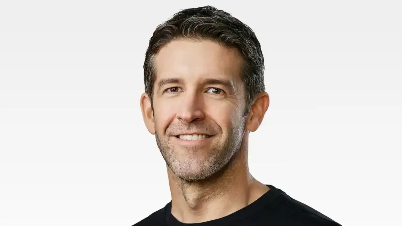 Apple 產品開發領軍 John Ternus 接任 CEO 9月1日上任 相關畫面