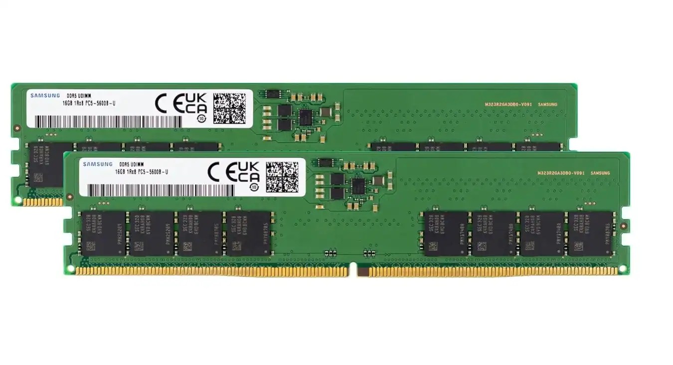 iPhone 螢幕呈現阿提米斯二號捕捉的地球美景