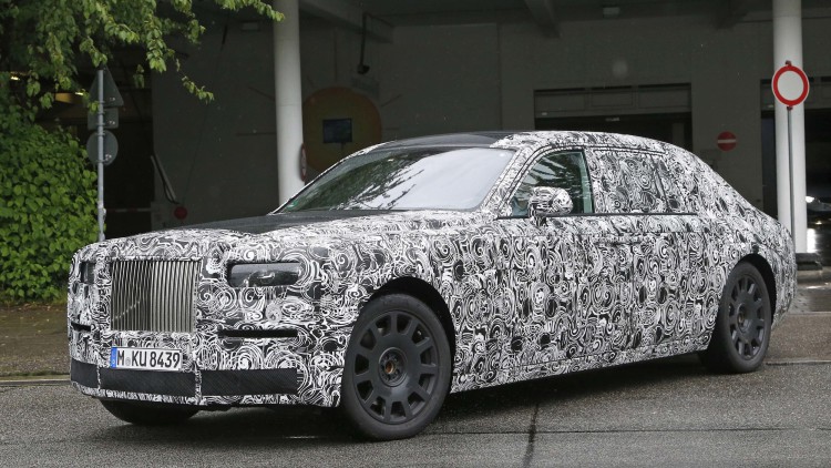 2018 Rolls Royce Phantom Test Mule Spied Pakwheels Blog