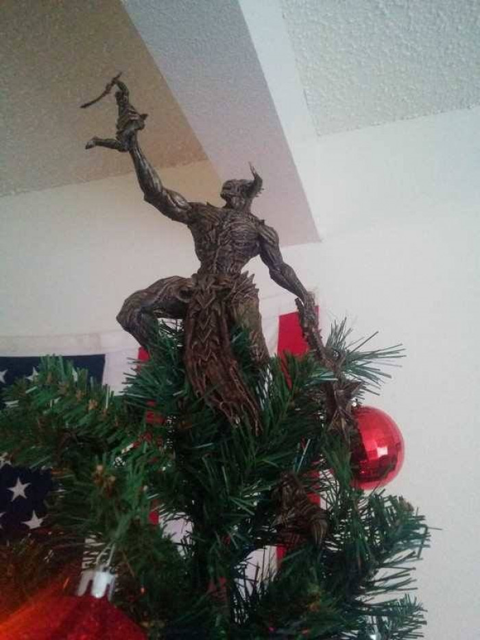 Tree service companies take care of problems related to trees in urban, rural and forest settings. 16 Hilarious And Unique Christmas Tree Toppers
