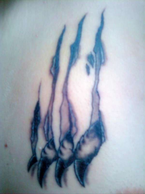Claws Ripping Through Chest Tattoo 800_x_600_jpg