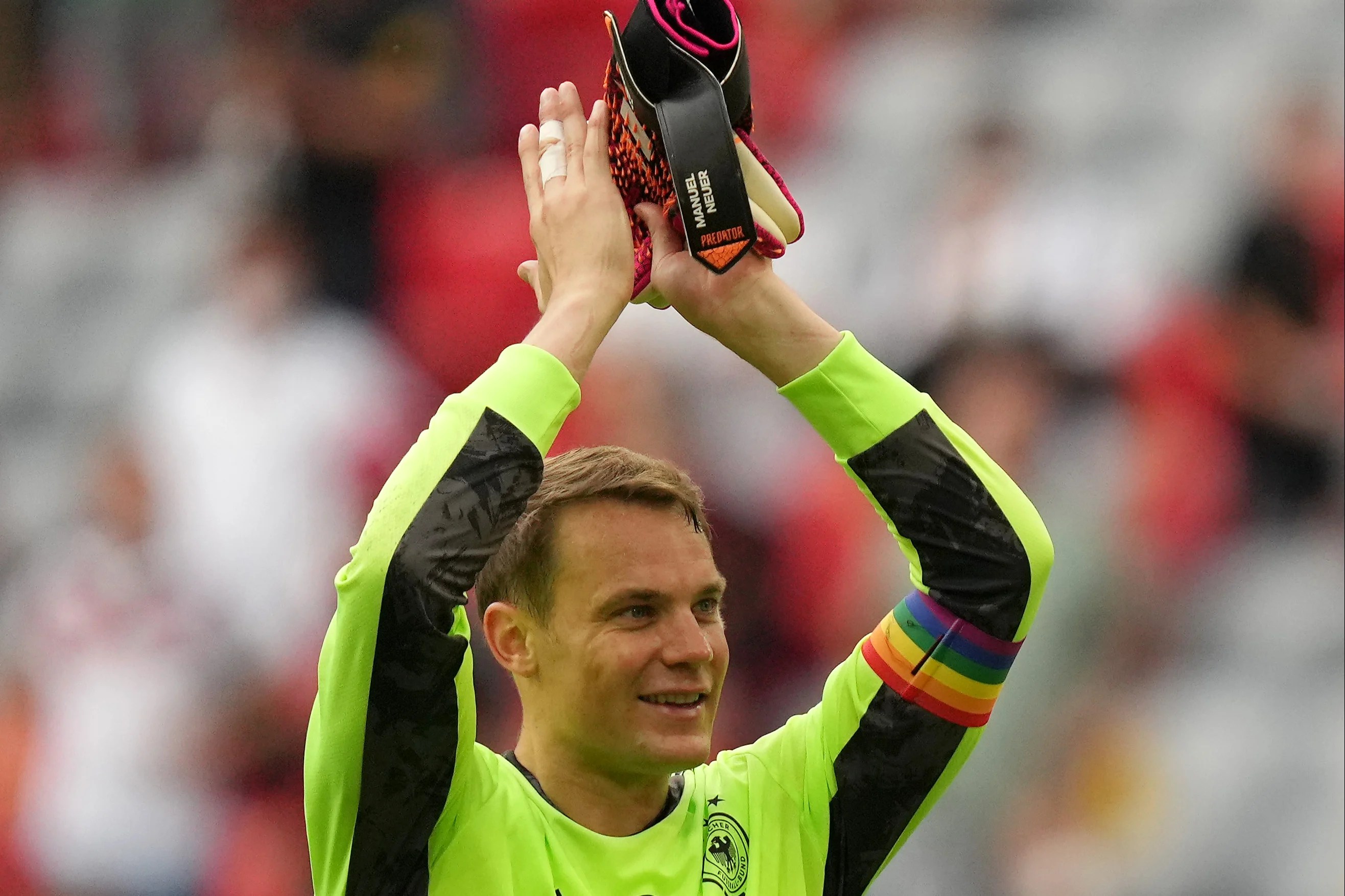 Boxing legend chris eubank has paid tribute tribute to his loving son sebastian, who was laid to rest at a family funeral on saturday. Manuel Neuer: UEFA backs down over Germany captain wearing