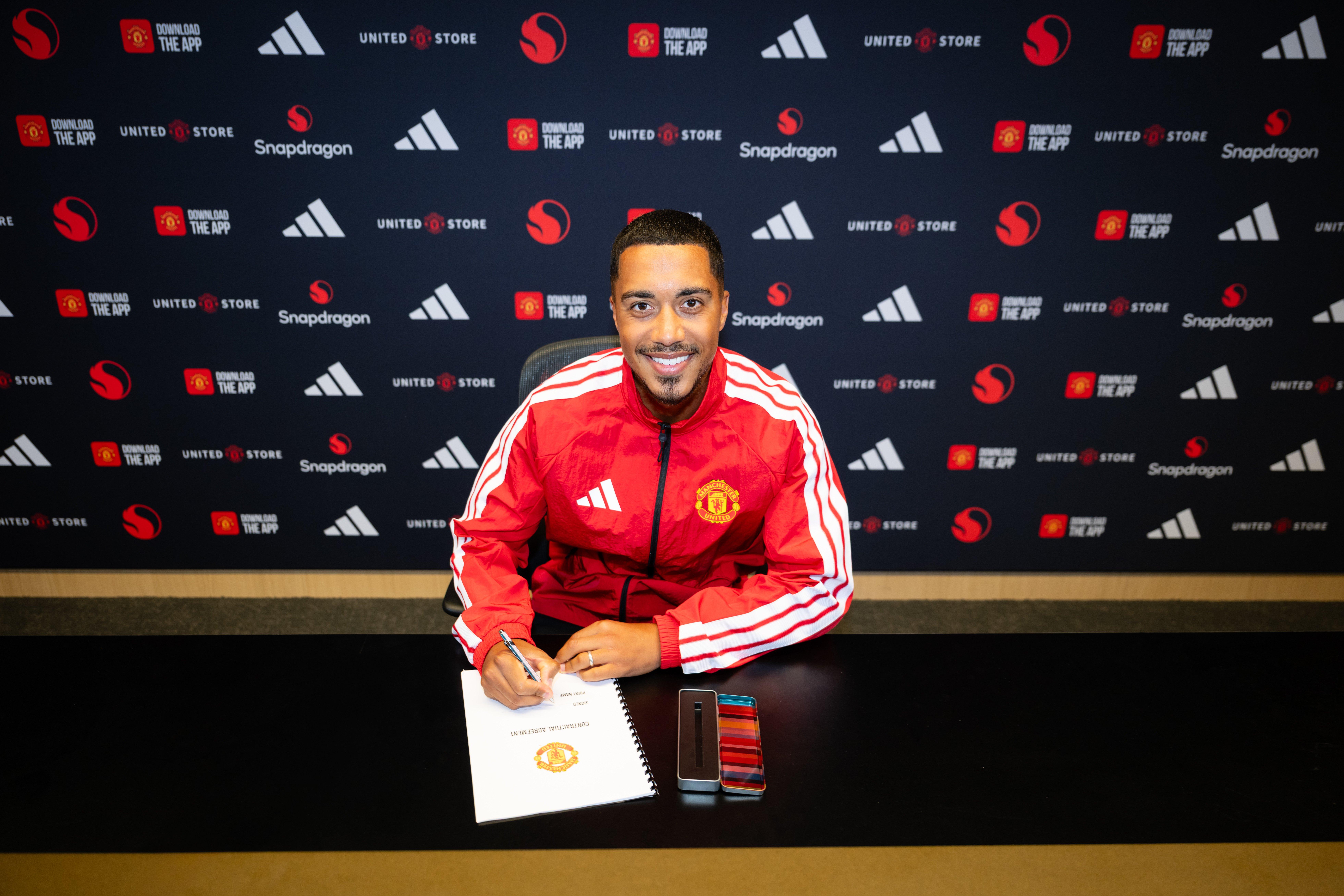 Youri Tielemans Joins Manchester United: A Midfield Boost for the Red Devils (2026)