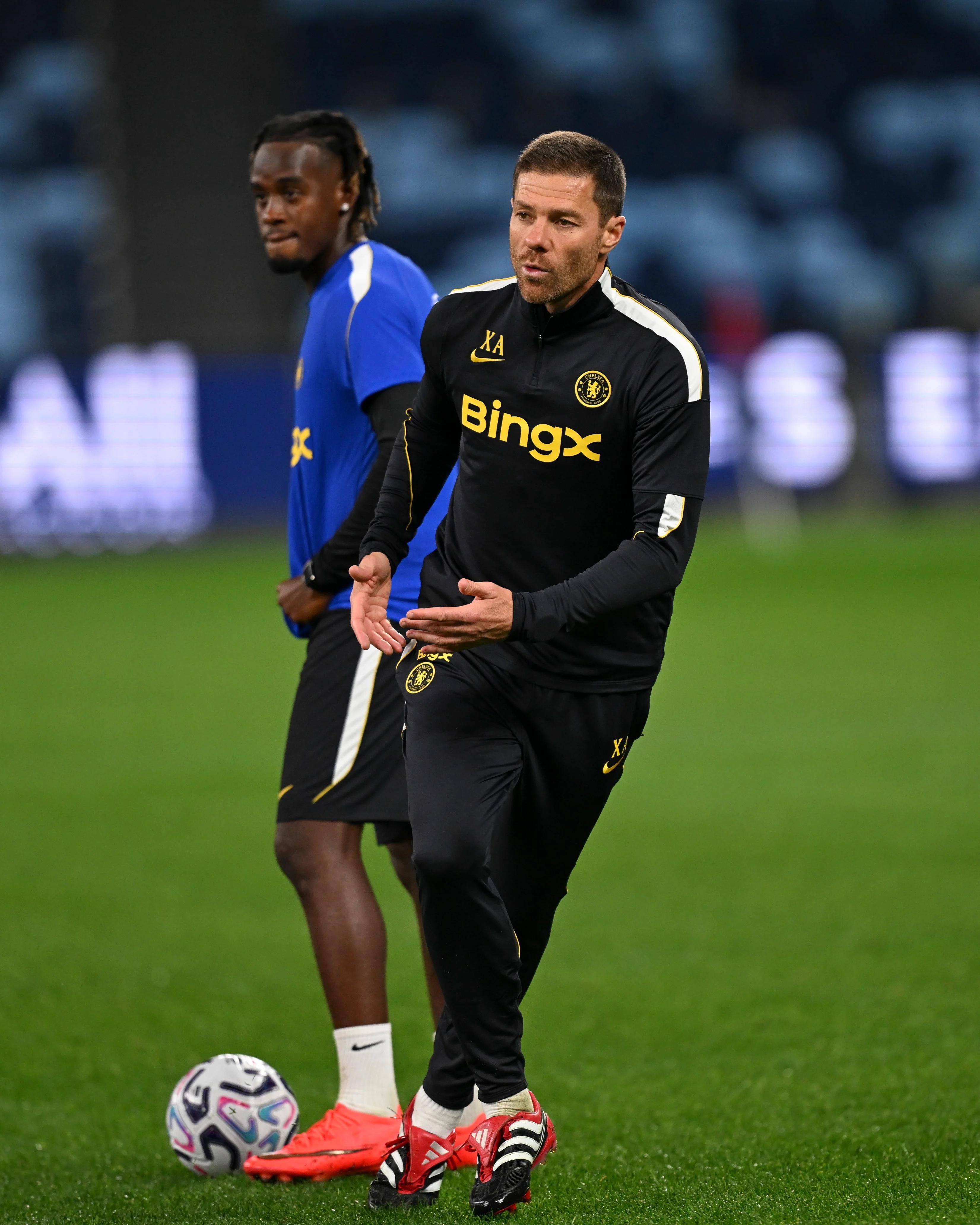 Chelsea FC Transfer News: Jamie Gittens Decision, Deals with Napoli and Preston (2026)