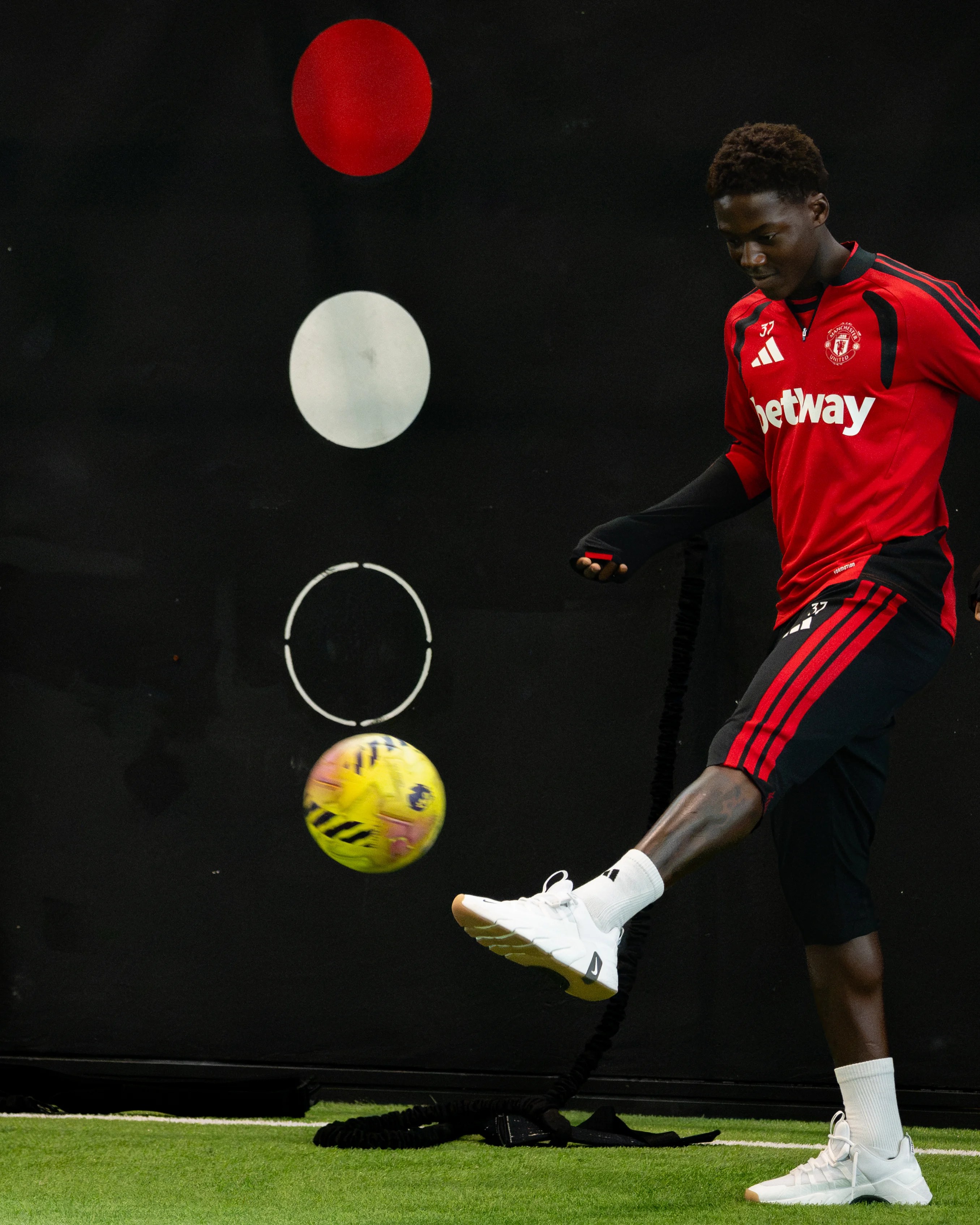Why Manchester United have left Kobbie Mainoo out of their Premier League squad list