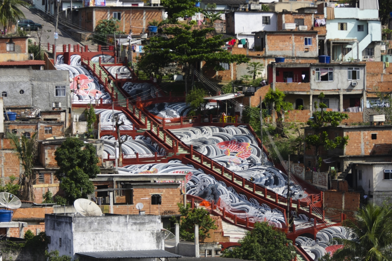 Slums Design This brush makes art that revamps slums – Giang's Writing Vault
