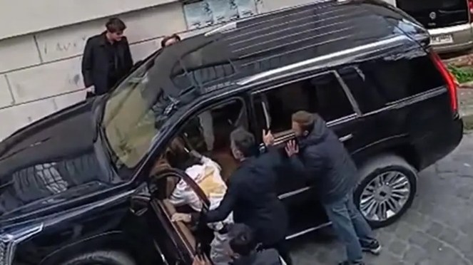 بالفيديو- حادث خطير كاد يتحول إلى كارثة خلال تصوير مسلسل!