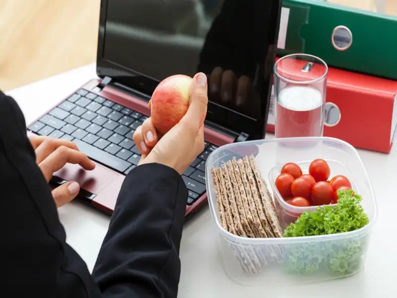 7 Foods That Keep You Active And Energetic In Office The