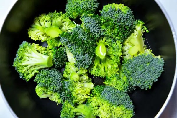 11 Health Benefits Of Eating Broccoli Why We Should Eat
