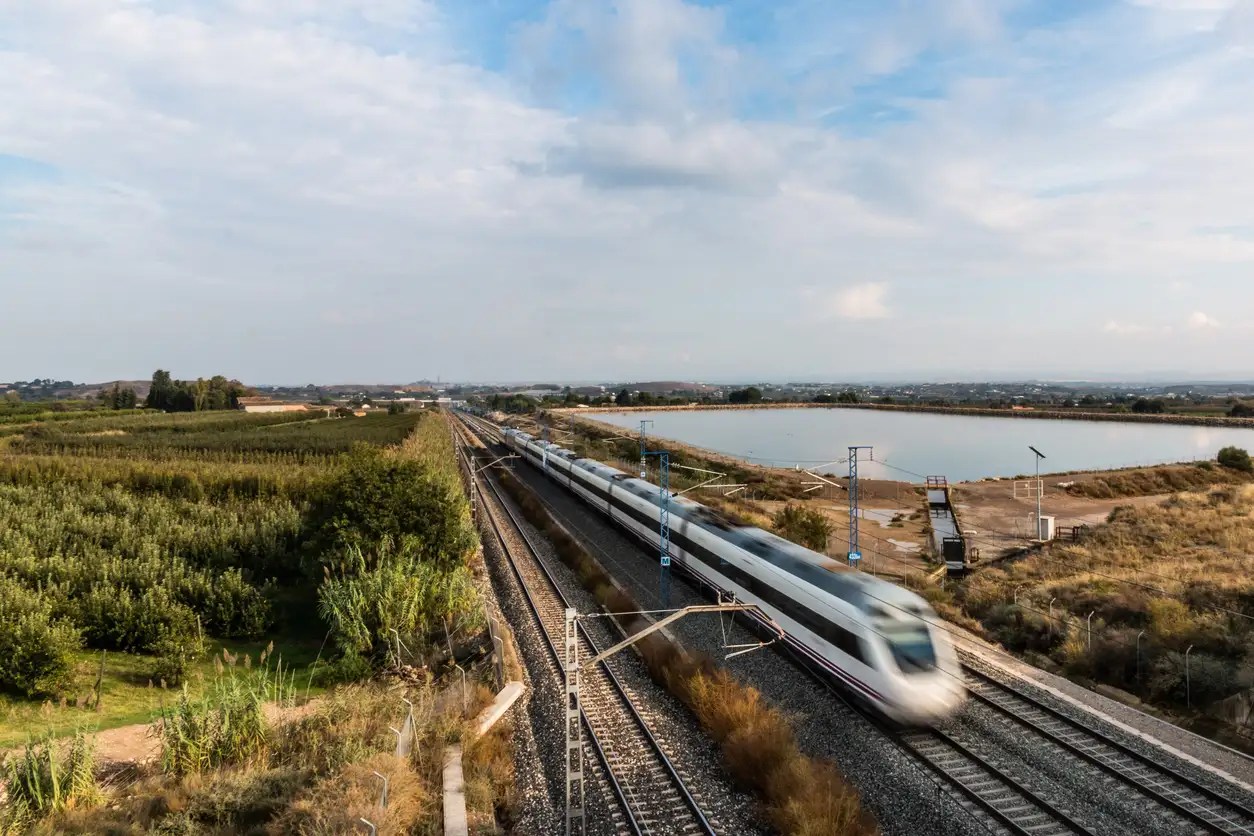 Trains traveling from barcelona to madrid cover a distance of approximately 506 km and the average duration of the train journey is 3 hours 16 minutes. You Can Travel Between Barcelona And Madrid In A Low Cost High Speed Train Times Of India Travel