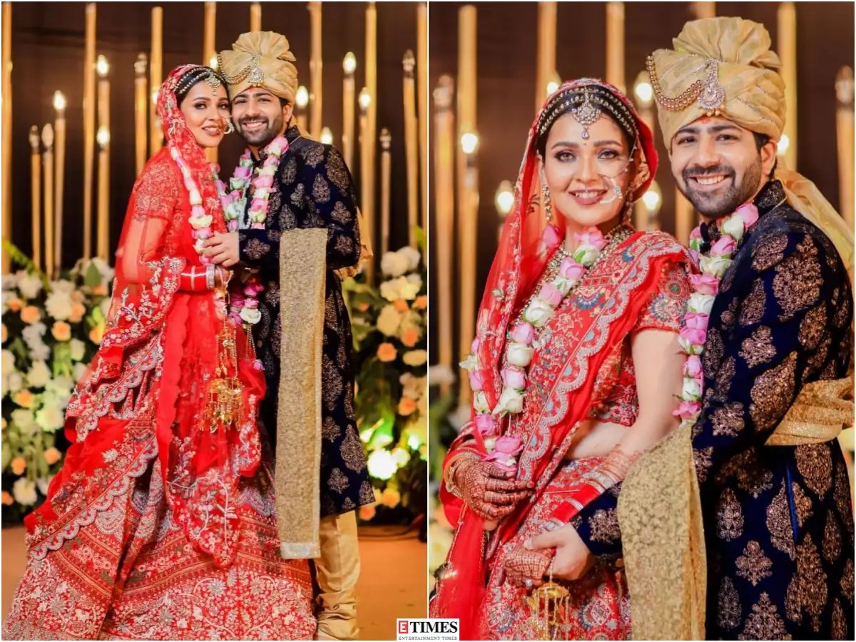 Mansi Srivastava marries beau Kapil Tejwani in a lavish ceremony, wedding  pictures flood the internet | Photogallery - ETimes