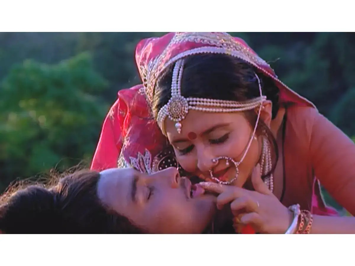 Steamy romantic Malayalam movies to watch with your partner this  Valentine's | The Times of India