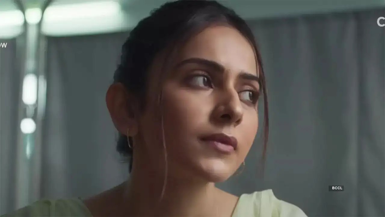 Chhatriwali Review: Rakul Preet Singh and Sumeet Vyass social commentary  promotes safe sex