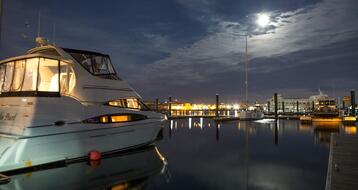 Photo * if the button doesn’t work, please refresh this page. Top 12 Houseboat Rentals In Boston Updated 2021 Trip101