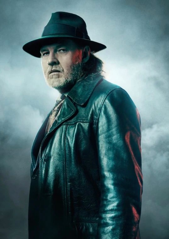 She stares at the wilted thing, limp and bent in her hand, with disgust. Harvey Bullock Gotham Wiki Fandom