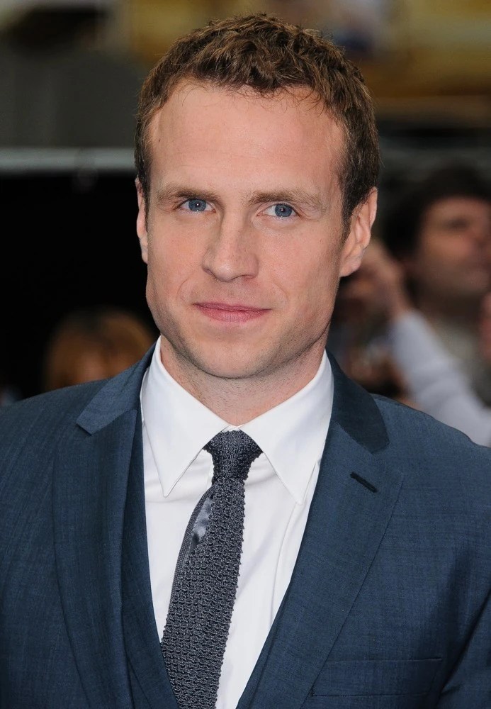 photo Rafe Spall prometheus wiki fandom