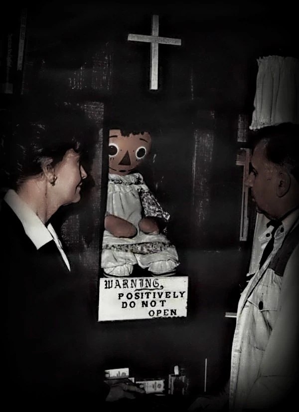 pics Annabelle Puppe Museum annabelle the haunted doll scarywiki fandom